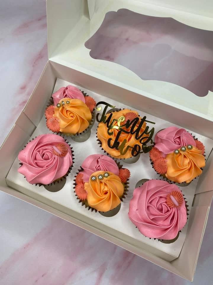 6 Personalised Cupcakes