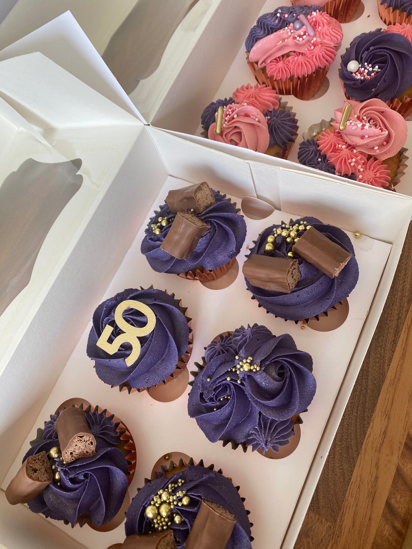 12 Cupcakes with Added Extras