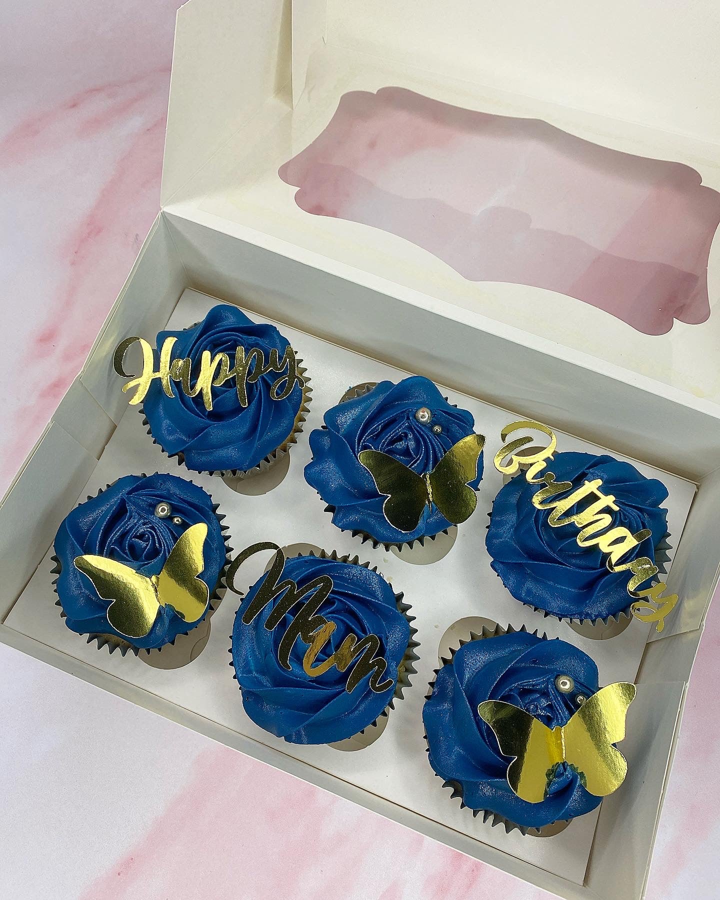 6 Personalised Cupcakes