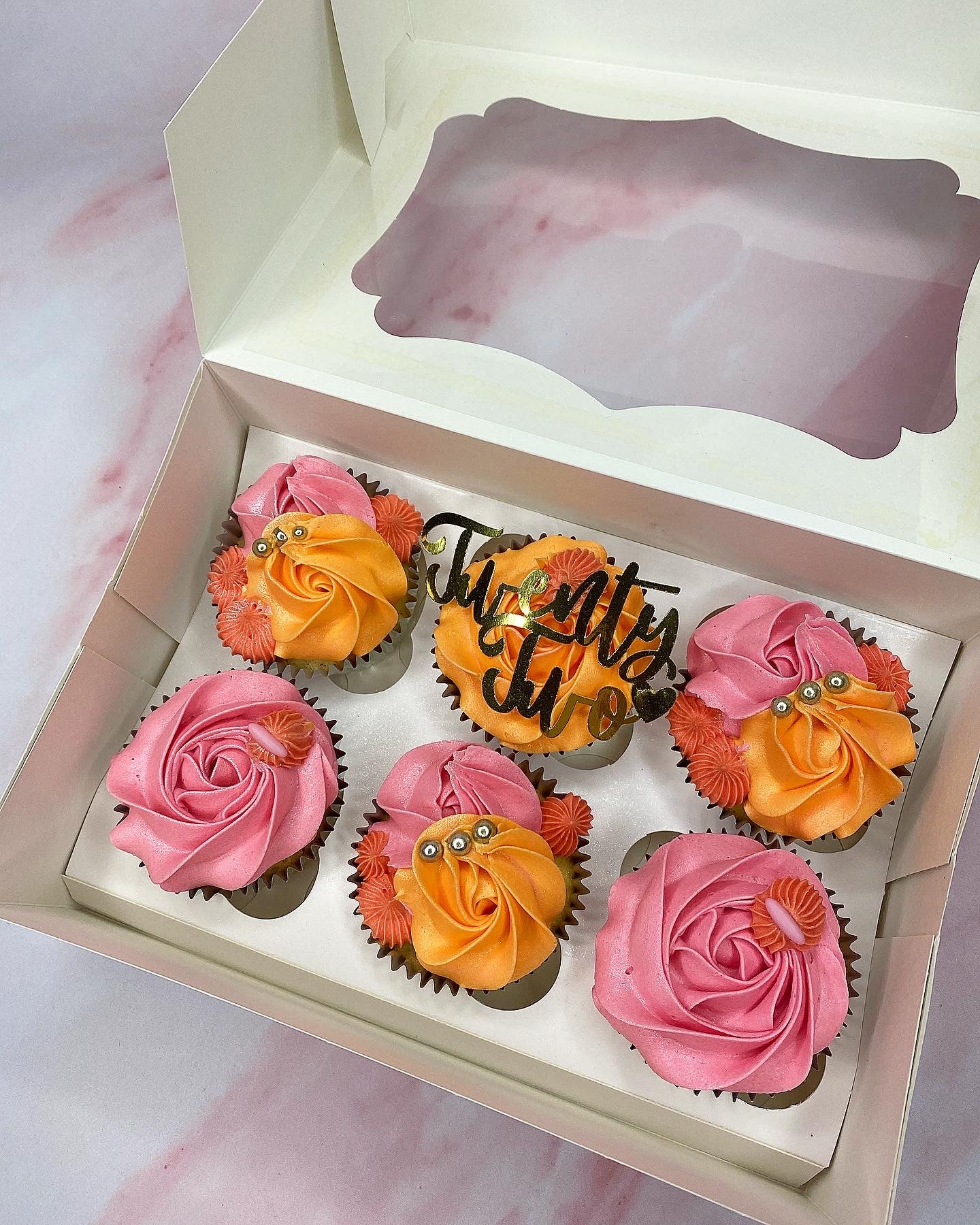 6 Personalised Cupcakes