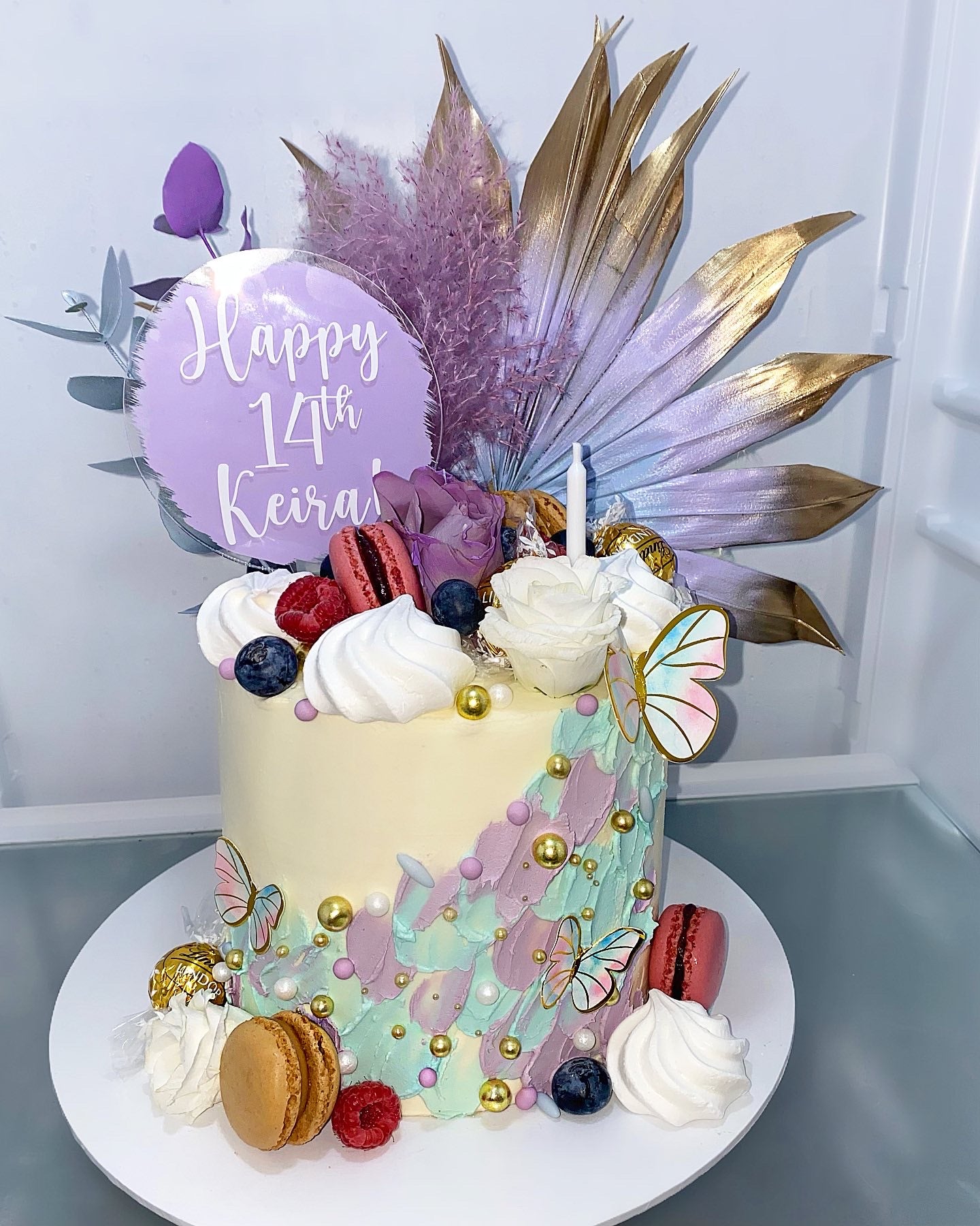 ‘Texture & Extra’ Dried Flower Cake
