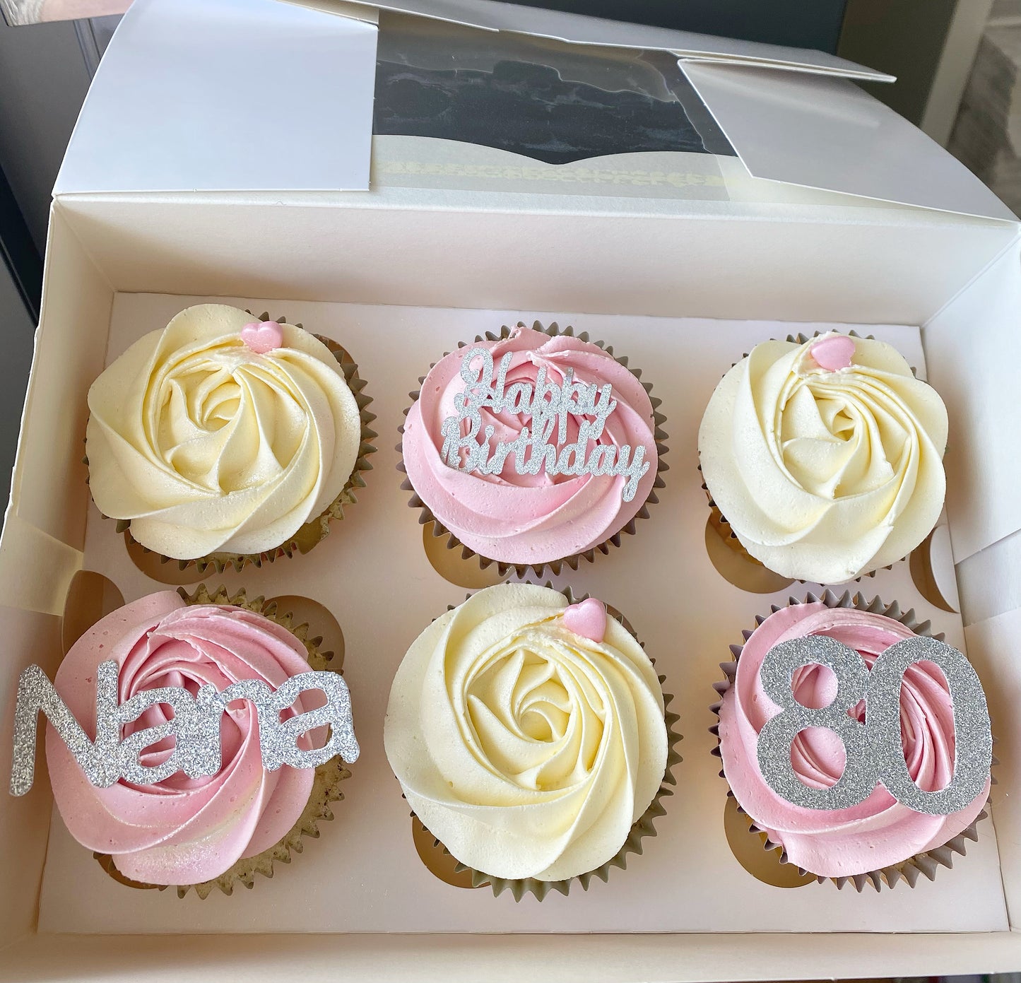 6 Personalised Cupcakes