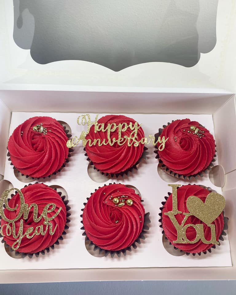 6 Personalised Cupcakes