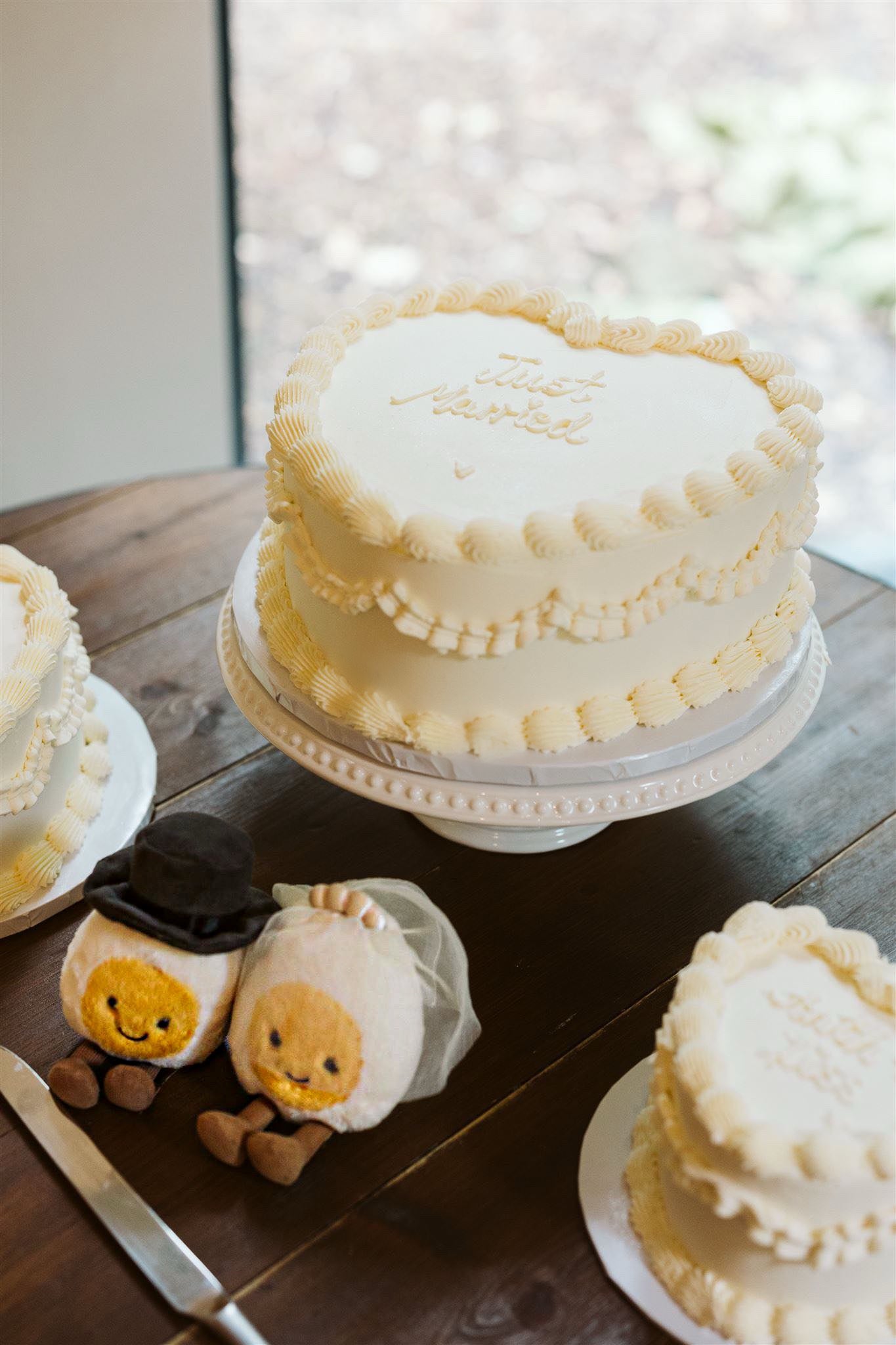 Wedding Lambeth Heart Cake