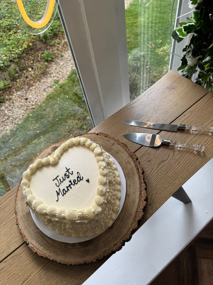 Wedding Lambeth Heart Cake