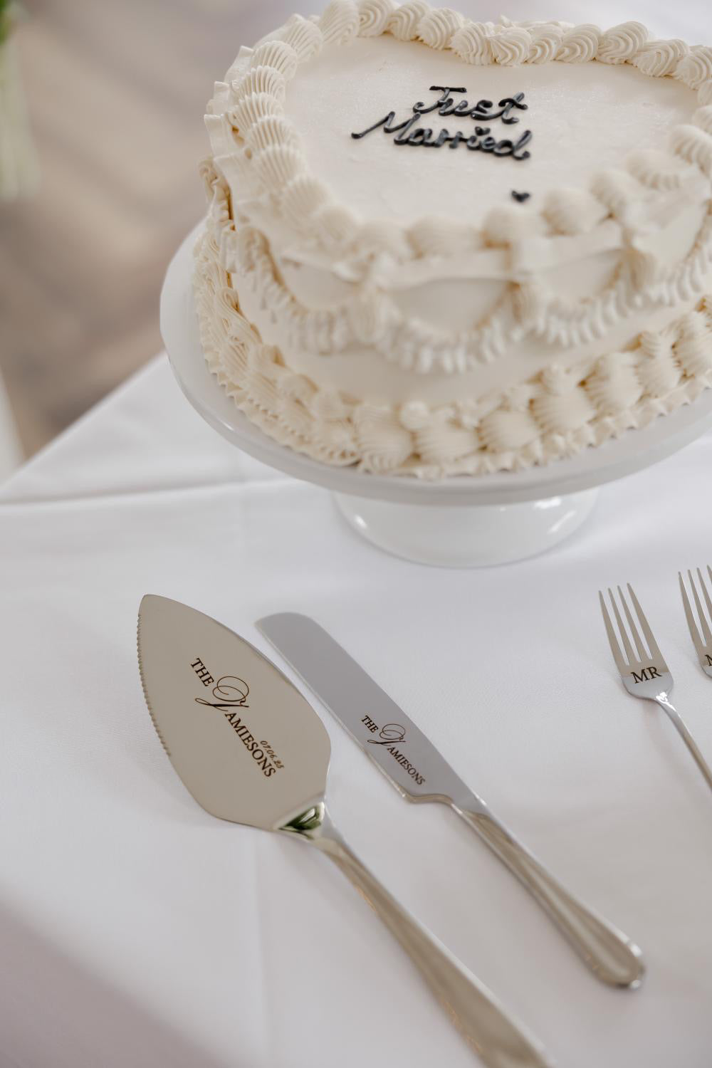 Wedding Lambeth Heart Cake