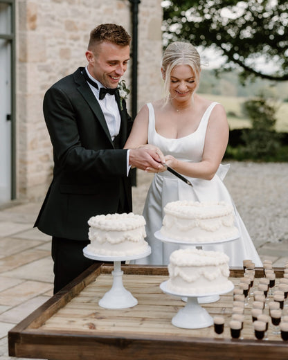 Wedding Lambeth Heart Cake