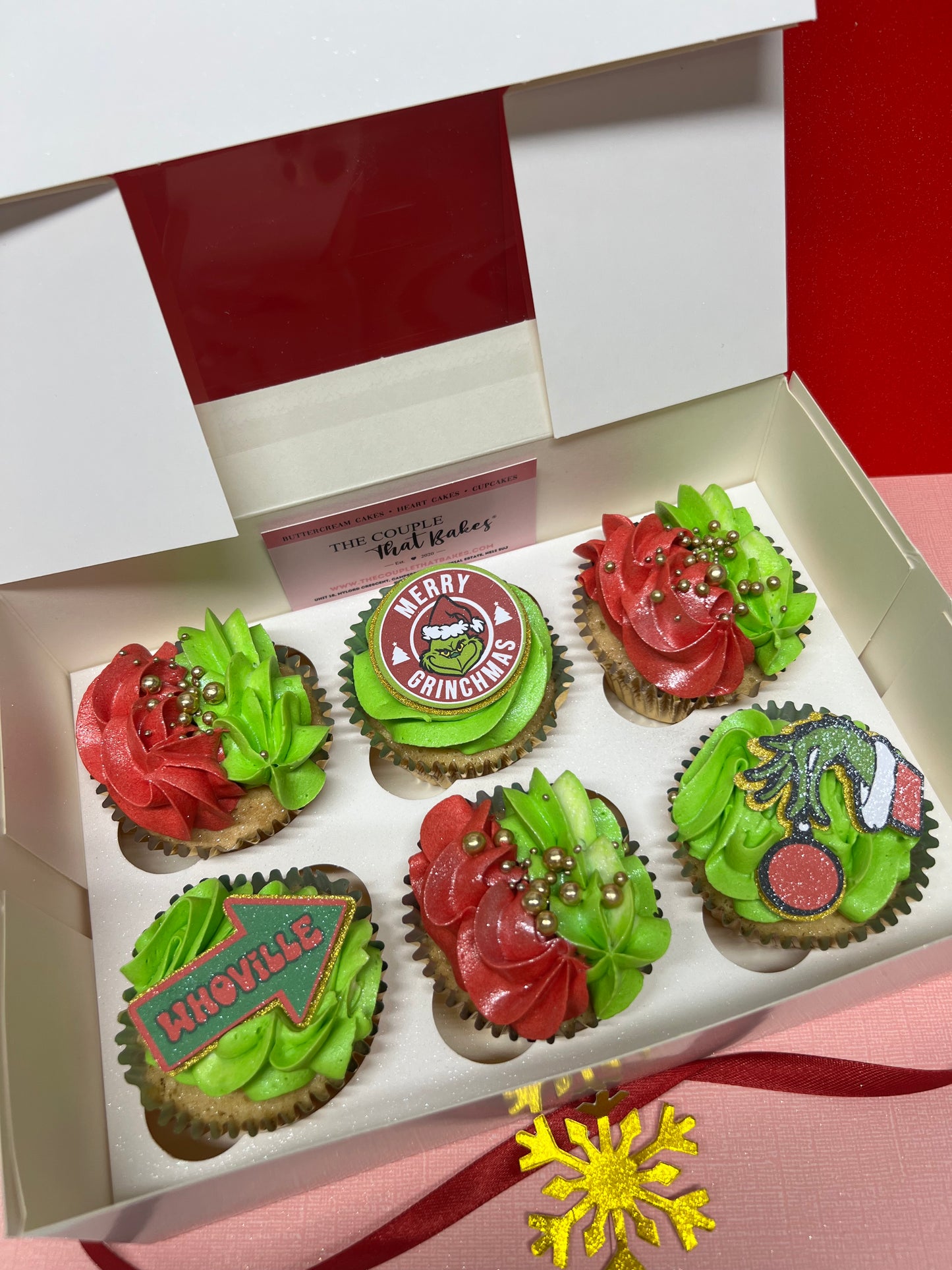 Grinch Christmas Cupcakes
