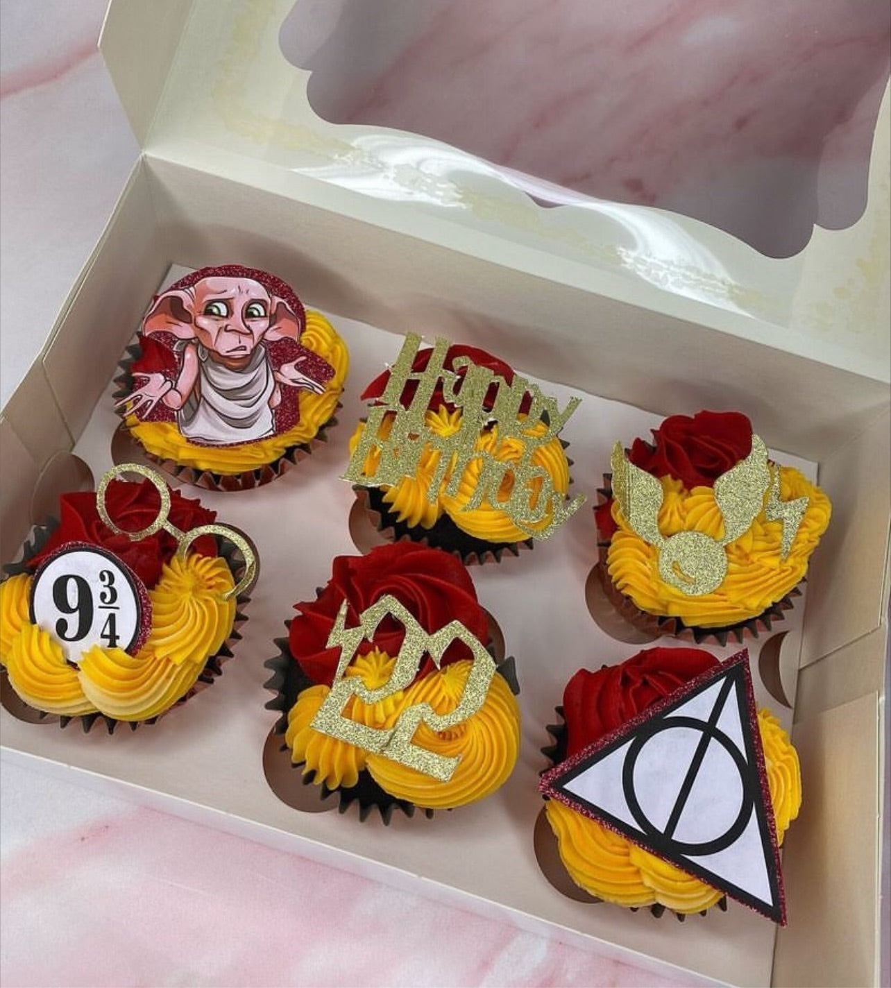 Box of 6 "Themes or Characters" Cupcakes